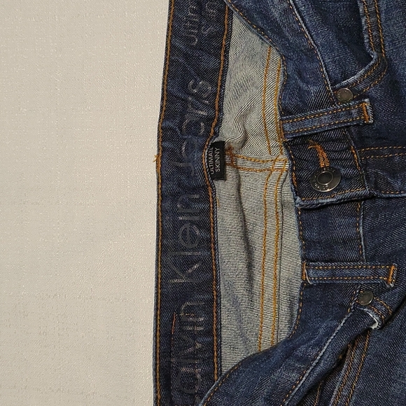Calvin Klein dark wash mid rise ultimate skinny jeans size 0 - Picture 6 of 7